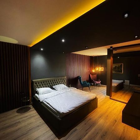 Blue Capital Apartments 1 Пристина Екстериор снимка
